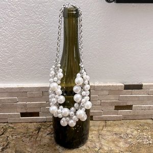 Chunky silver pearl necklace